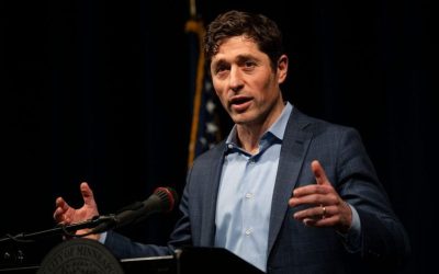 Minneapolis mayor urges Trump to remove federal agents as police chief urges citizens to ‘remain peaceful’ after Border Patrol shooting