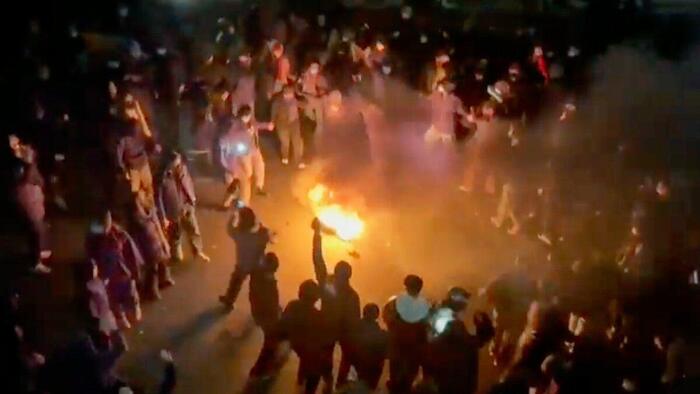 Death Toll In Clampdown On Iranian Protests Reaches Hundreds, Rights Groups Say