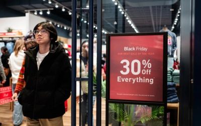 US Online Holiday Shopping Hits Record $257.8 Billion: Adobe