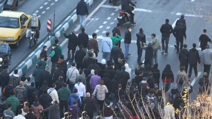 “Locked & Loaded”: Trump Says US Will Intervene If Iran Kills Protesters