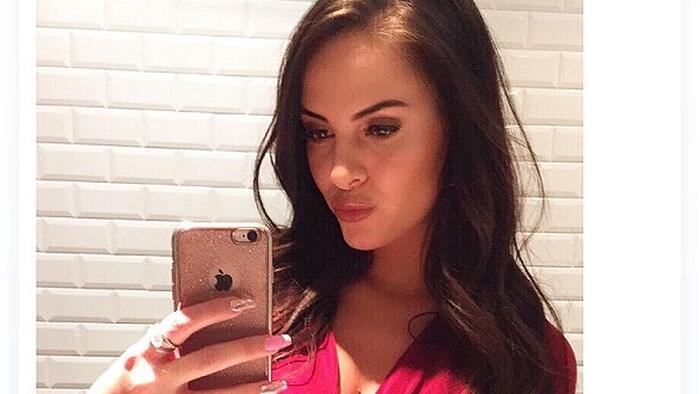 The “Swipe Era” Has Forever Reshaped How Couples Meet