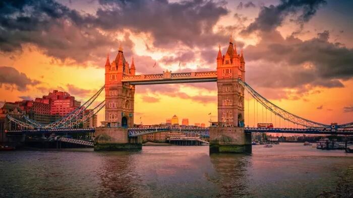 Anarcho-Tyranny & The UK Grooming Gangs Scandal