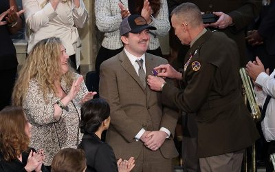 Trump honors fallen and injured West Virginia Guardsmen Beckstrom and Wolfe with Purple Heart oan