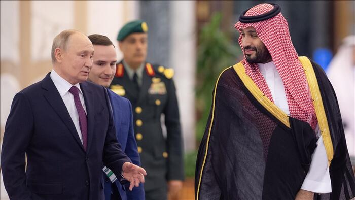 Putin To Saudi Crown Prince: Russia Ready To Do Everything To Stabilize Mideast Crisis