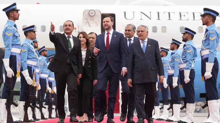 Several US Warships Reportedly Transit Strait Of Hormuz As Pakistan Talks Led By Vance Start With Indirect Format