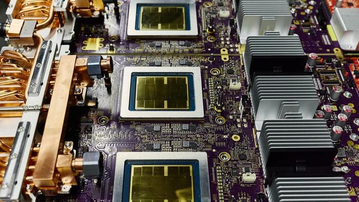 662 Billion Reasons To Worry: Moody’s Raises AI Data-Center Funding Fears As Apollo Shops Huge Anthropic Debt Deal