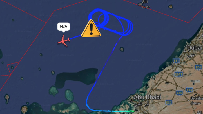 USAF Stratotanker Squawks 7700 Emergency Near Doha