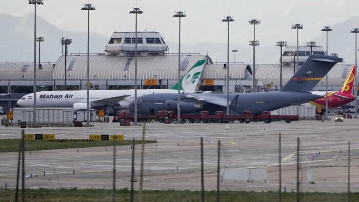 “Rare Sight”: USAF C-17 Jets Land In Beijing Ahead Of Trump-Xi Summit