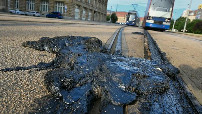 Heat Dome Halts German Trains After Track Sealant Liquifies