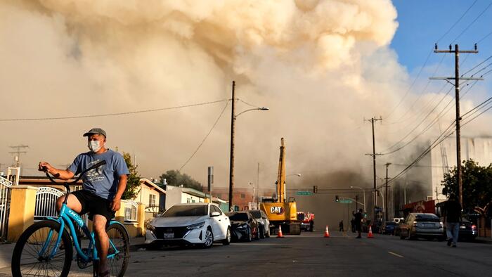 California Declares State Of Emergency Over Los Angeles Warehouse Fire, Smoke