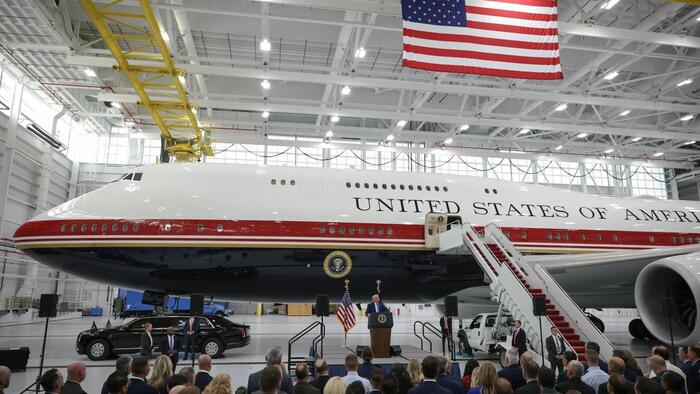 Trump Unveils New Air Force One Plane