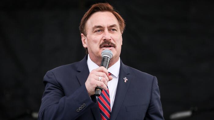 Trump Endorses MyPillow’s Mike Lindell For Minnesota Governor