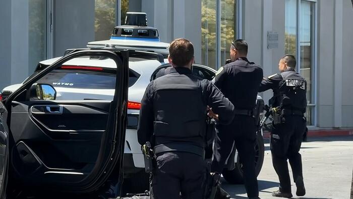 Waymo Robotaxi “Snitches” On Two 15-Year-Olds Drinking & Shooting Orbeez Guns In Bay Area