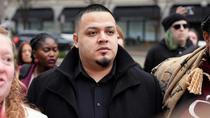 DOJ Seeks Reinstatement Of Criminal Charges Against Kilmar Abrego Garcia