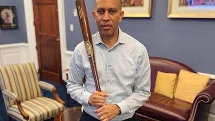 Rage Politics: Hakeem Jeffries Will Take A Baseball Bat To The Supreme Court