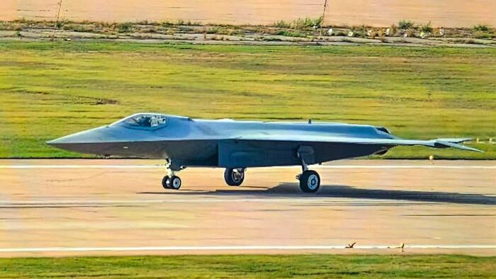 J-50 Designers Reveal “Leapfrog” Technology For China’s Next-Gen Stealth Fighter