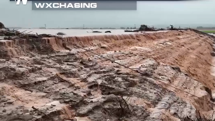 “Seek Higher Ground Now”: A Near Dam Failure In New Mexico Was Just The Warm-Up For A Record El Niño