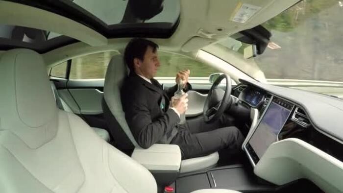 California Governor Vetoes DUI Bill Redefining ‘Drive’ To Include Using Autopilot Under The Influence