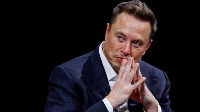 Elon Musk Makes A Move On The Banks