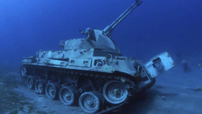 Chinese Researchers Unveil Plans For Tank That Can Remain Submerged For Two Hours