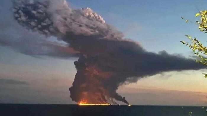Massive Smoke Plume As Tanker Erupts In Flames, Spills Oil Off Russia’s Sochi Coast