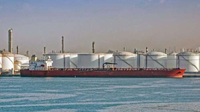 Record Tanker Rates Leave Heavy Crude Stranded In The Americas
