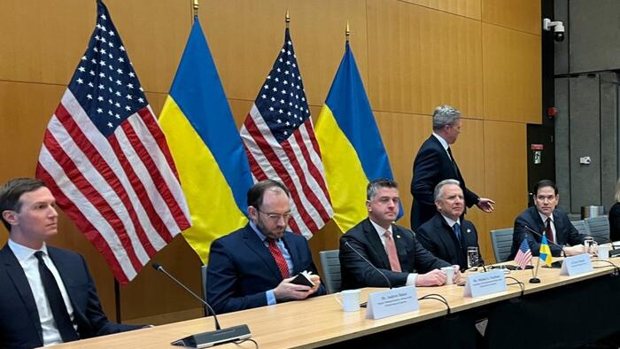US Nears Russia Deal To Free Detained Americans, Witkoff En Route To Moscow