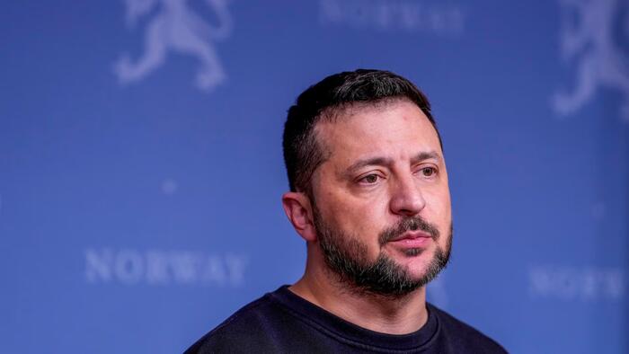 Zelensky Warns That 20 Million Ukrainians Would Pour Into EU If Russia Wins